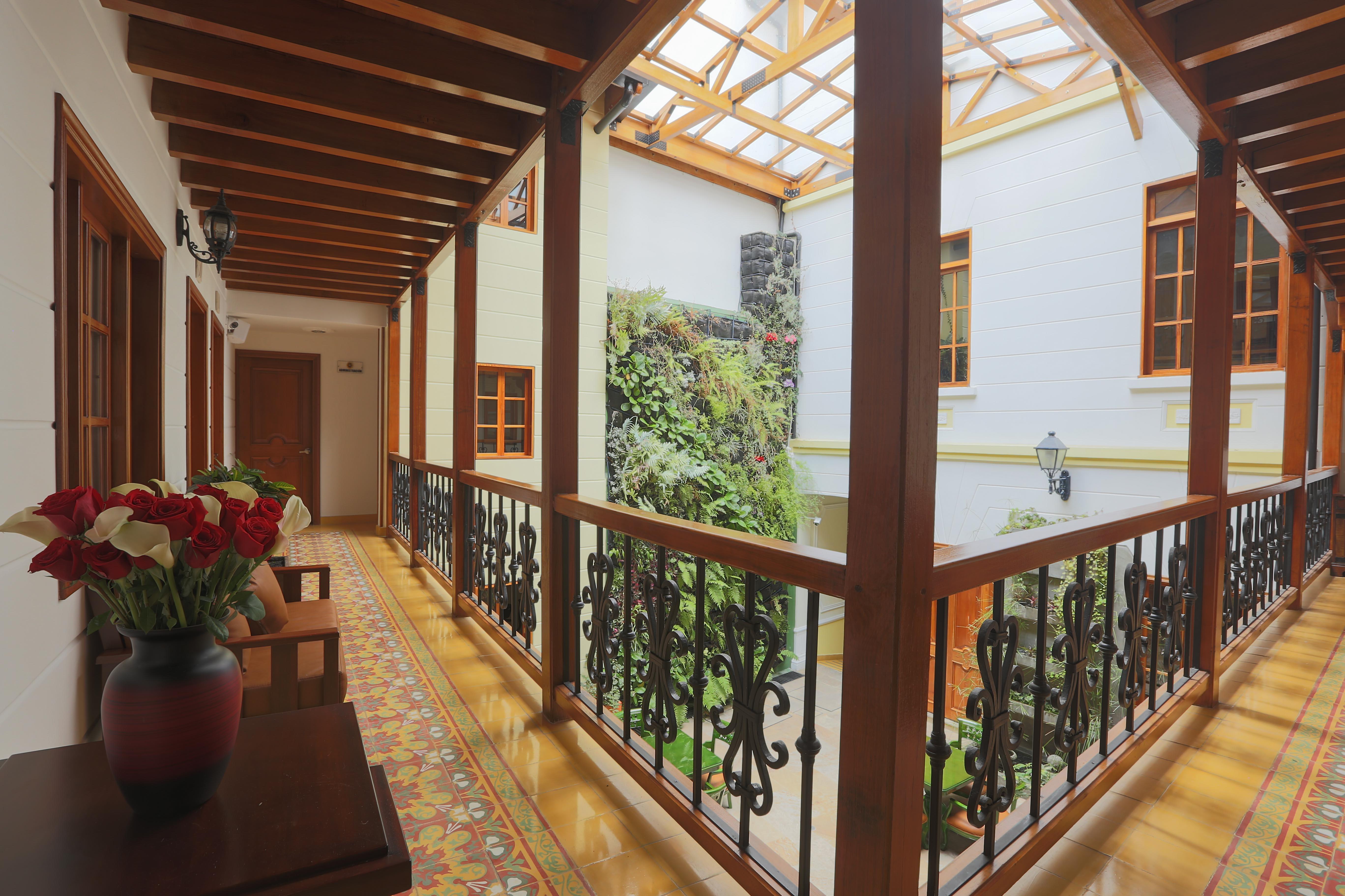 Hotel Santa Lucia Boutique Spa Bogotá Exteriér fotografie Interior of the hotel